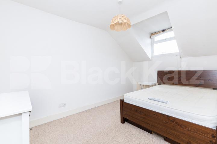 spacious 1 bedroom property on the top floor which is bright and airy Church Lane, Crouch End
